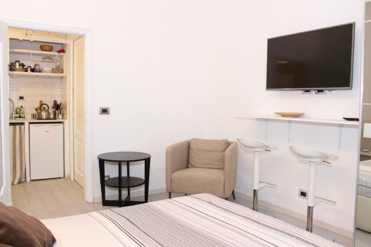 Art Apartment Ponte Vecchio Florence Exterior photo